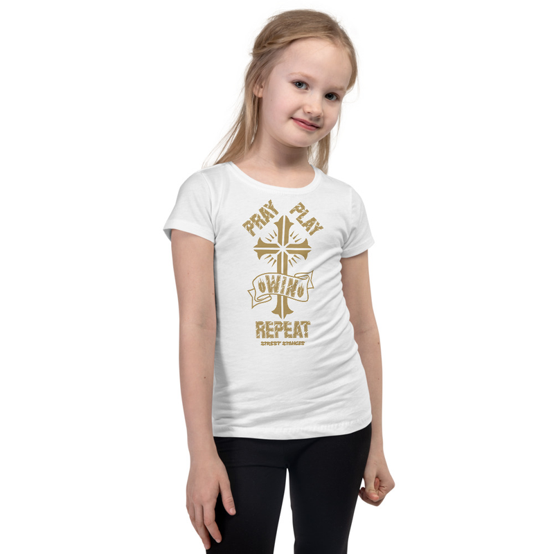 PRAY PLAY WIN REPEAT GIRL FOOTBALL DRIP GRAPHIC PRINT T-SHIRT