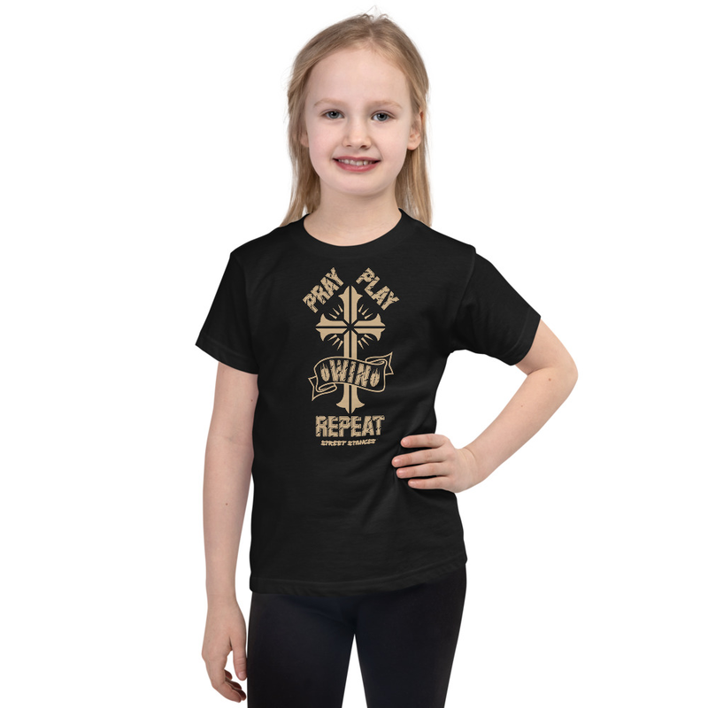 PRAY PLAY WIN REPEAT GIRL FOOTBALL DRIP GRAPHIC PRINT T-SHIRT