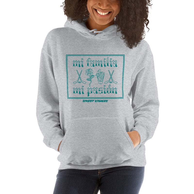 MI FAMILIA MI PASION WOMEN'S HOCKEY DRIP GRAPHIC PRINT HOODIE SWEATSHIRT